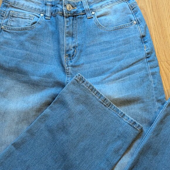 Classic Denim Jeans - Picture 2 of 11